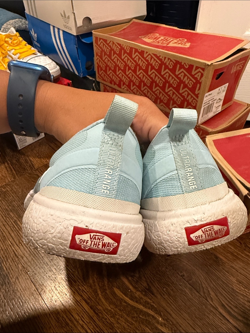 Vans Women’s Powder Blue Low-Top Sneakers with White Stripe - Picture 4 of 4